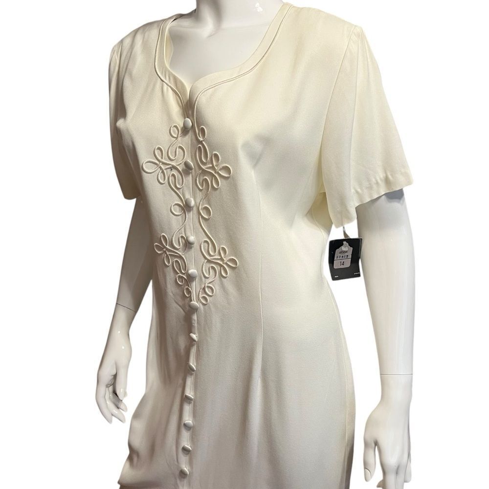 Elegant Cream Maxi Dress with Embroidered Detail size 14